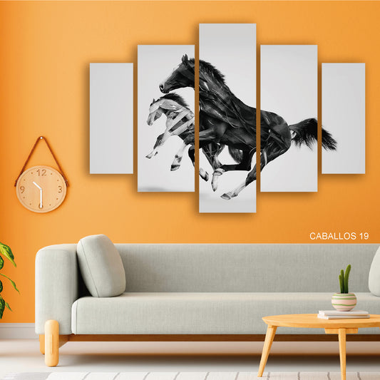 Subcoleccion Cuadros De Caballos/ Nombre: Cuadro Siluetas Equinas: Sombras y Elegancia en Blanco Puro