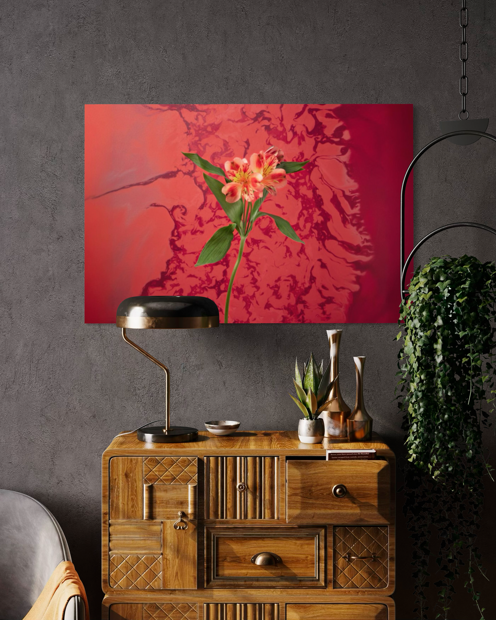 Lirio Incandescente – Elegancia Carmesí