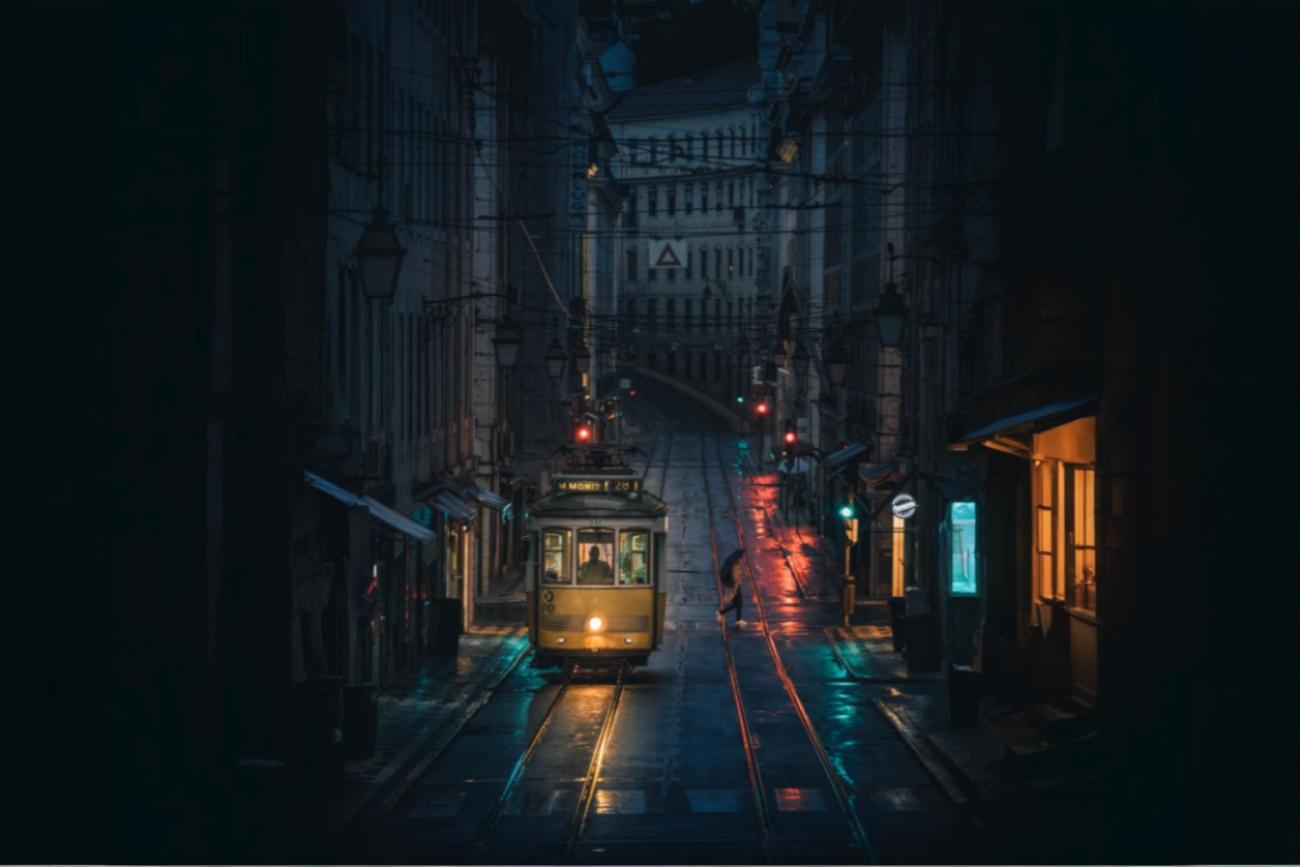 Tranvía Nocturno – Alma de Lisboa